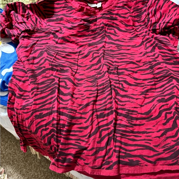 LOGO by Lori Goldstein Crimson and Ebony Top - Picture 2 of 3